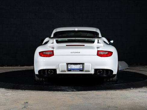 Used 2011 Porsche 911 GT2 RS RWD image 13