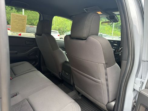 Certified 2026 Nissan Frontier SV w/ All-Weather Content Package AWD/4WD image 17