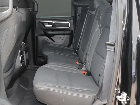 Used 2019 RAM 1500 Big Horn RWD image 16