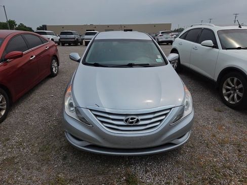 Used 2011 Hyundai Sonata GLS w/ Popular Equipment Pkg 2 FWD image 3
