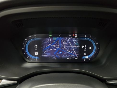 Used 2023 Volvo XC60 B5 Plus w/ Climate Package image 15