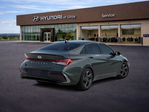 New 2026 Hyundai Elantra SEL Sport FWD image 5