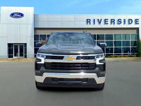 Used 2023 Chevrolet Silverado 1500 LT RWD image 2