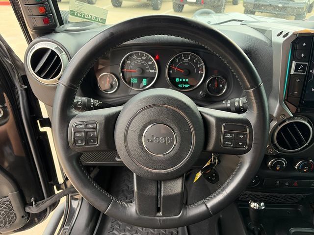 Used 2018 Jeep Wrangler Unlimited Rubicon w/ Connectivity Group AWD/4WD image 26
