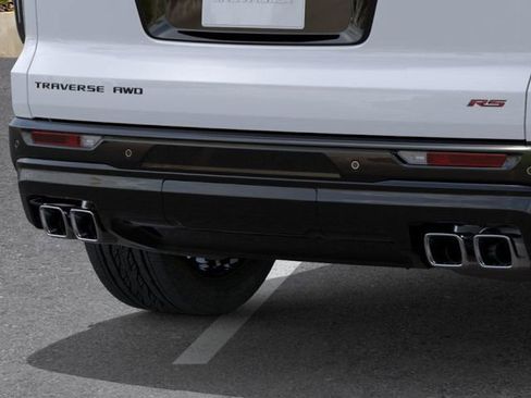 New 2026 Chevrolet Traverse RS w/ LPO, Floor Liner Package image 14