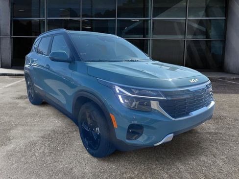 New 2026 Kia Seltos EX image 3