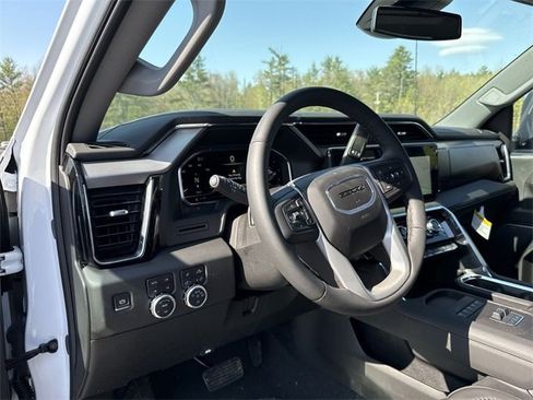 New 2025 GMC Sierra 3500 Denali image 10