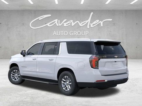 New 2026 Chevrolet Suburban LS image 3