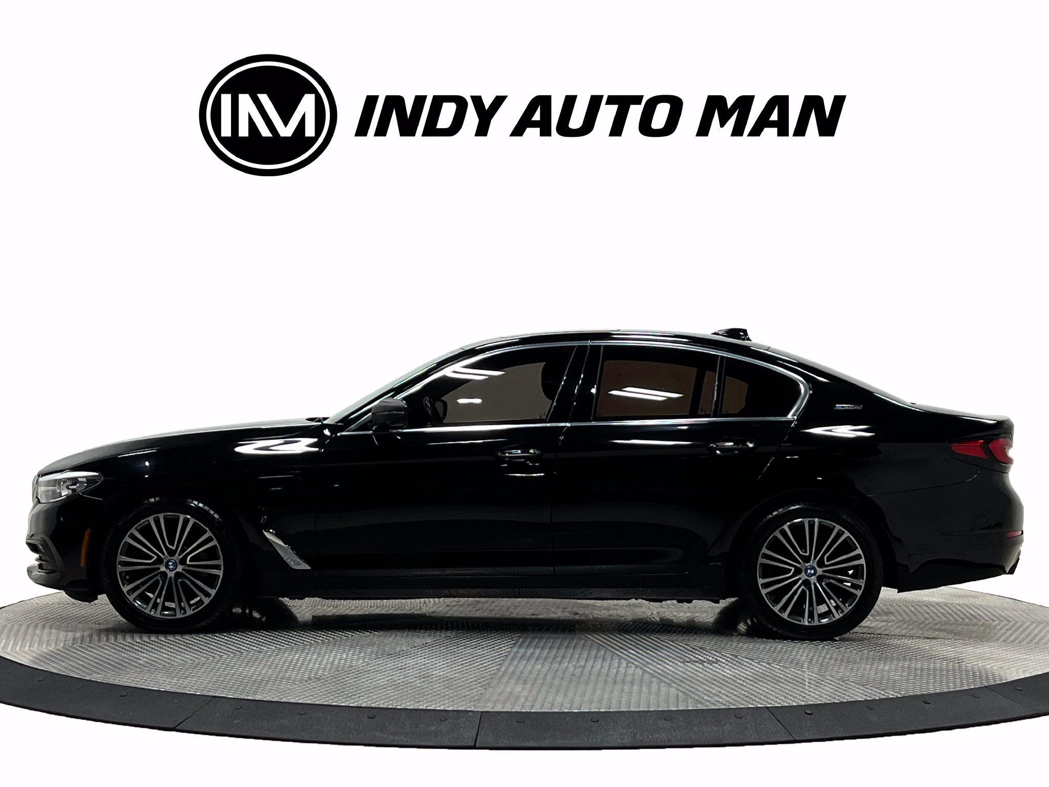 Used 2018 BMW 530e xDrive AWD/4WD image 7