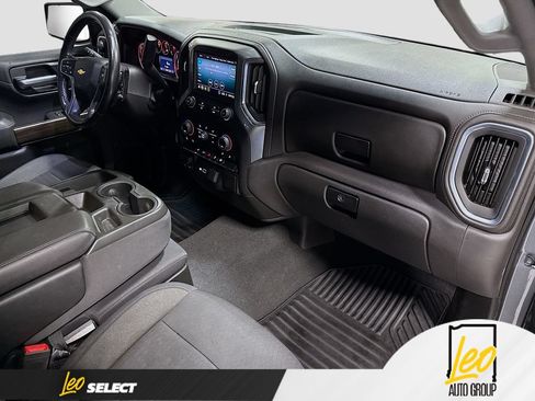 Used 2021 Chevrolet Silverado 1500 LT AWD/4WD image 31