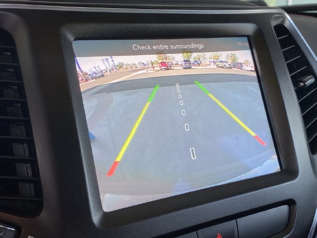 Used 2019 Jeep Cherokee Trailhawk w/ Cold Weather Group AWD/4WD image 24