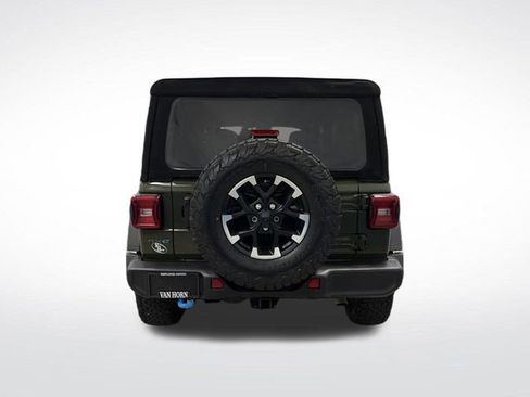Used 2024 Jeep Wrangler Unlimited Rubicon 4xe image 11