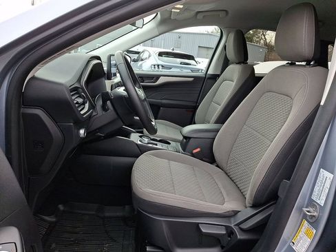 Used 2022 Ford Escape SE w/ Cold Weather Package image 14