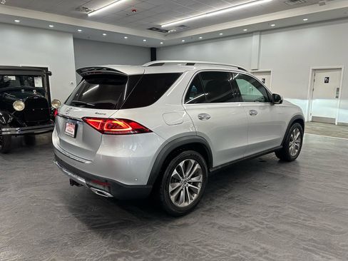 Used 2021 Mercedes-Benz GLE 350 4MATIC w/ Premium Package image 5