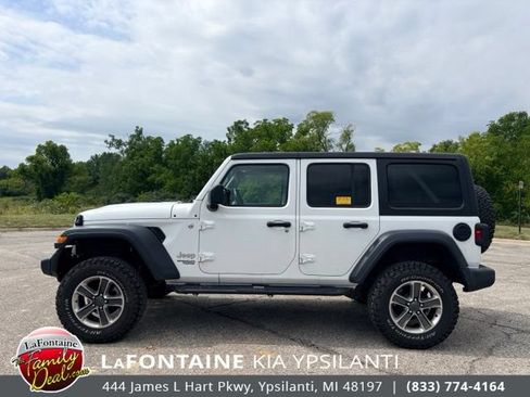 Used 2018 Jeep Wrangler Unlimited Sport S AWD/4WD image 2