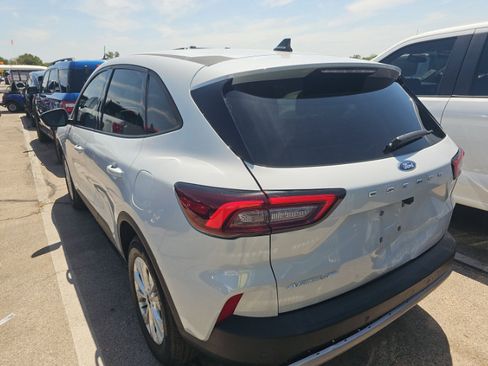 Used 2026 Ford Escape Active w/ Tech Pack #1 FWD image 4