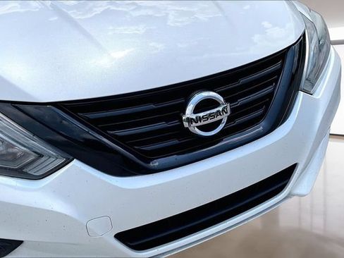 Used 2018 Nissan Altima 2.5 SR w/ SR Midnight Edition FWD image 28