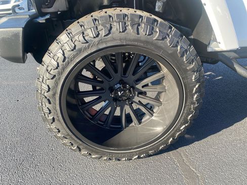 Used 2015 Jeep Wrangler Unlimited Sahara w/ Dual Top Group image 9