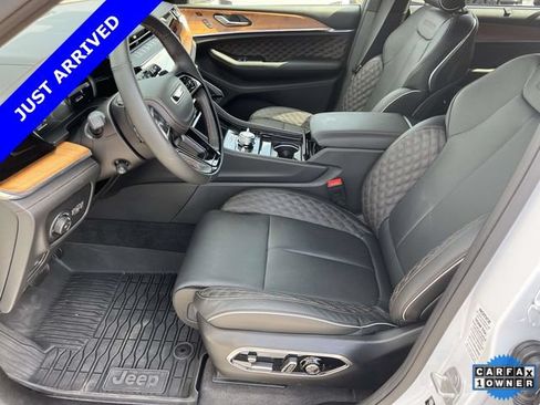 Certified 2026 Jeep Grand Cherokee L Summit w/ Obsidian Package AWD/4WD image 32