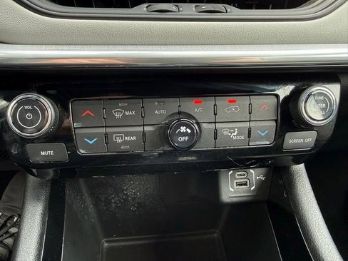 Certified 2024 Jeep Compass Limited AWD/4WD image 20