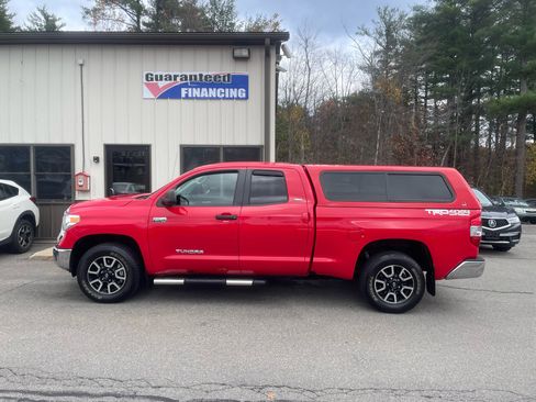 Used 2015 Toyota Tundra SR5 w/ TRD Off Road Package image 7