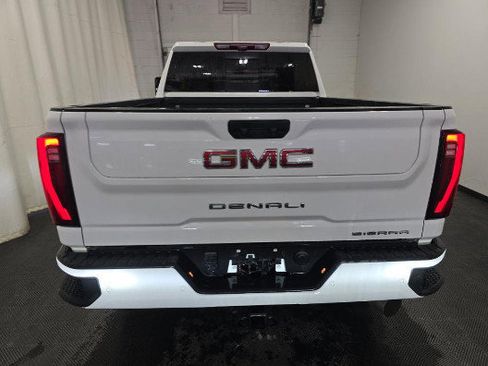 Used 2024 GMC Sierra 2500 Denali w/ Denali Reserve Package AWD/4WD image 7