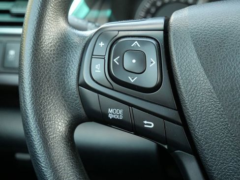 Used 2015 Toyota Camry LE FWD image 23