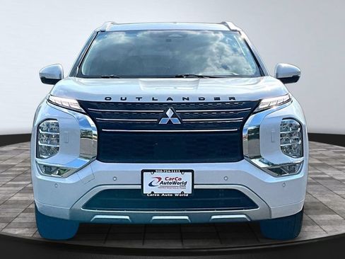 Used 2022 Mitsubishi Outlander SEL AWD/4WD image 2