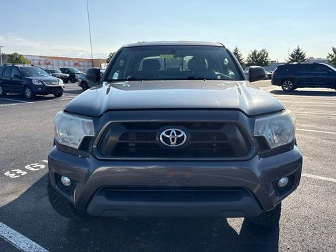 Used 2014 Toyota Tacoma 4x4 Double Cab w/ TRD Off-Road Package image 2