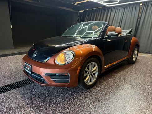 Used 2017 Volkswagen Beetle 1.8T Classic FWD image 3