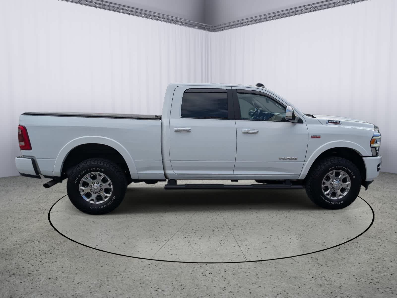 Used 2022 RAM 2500 Laramie AWD/4WD image 2