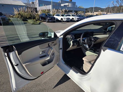 Used 2025 Mercedes-Benz CLA 250 image 22