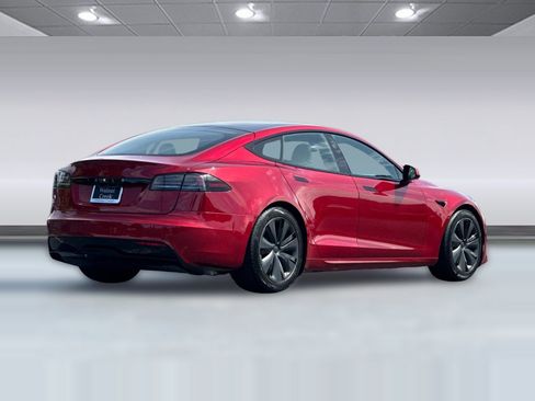 Used 2025 Tesla Model S AWD image 7