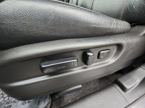 Used 2017 Honda Pilot Touring image 14