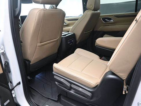 Certified 2022 Chevrolet Suburban Premier AWD/4WD image 31