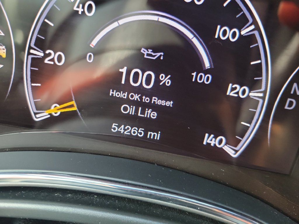 Used 2021 Jeep Grand Cherokee Laredo X RWD image 33