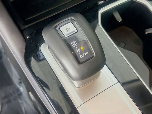 Used 2025 Mitsubishi Outlander SEL AWD/4WD image 24