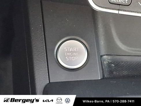 Used 2017 Audi A4 2.0T Premium w/ Audi MMI Navigation Plus image 25