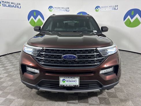 Used 2020 Ford Explorer XLT w/ Equipment Group 202A AWD/4WD image 3