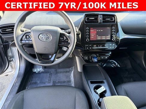 Used 2020 Toyota Prius L Eco image 17
