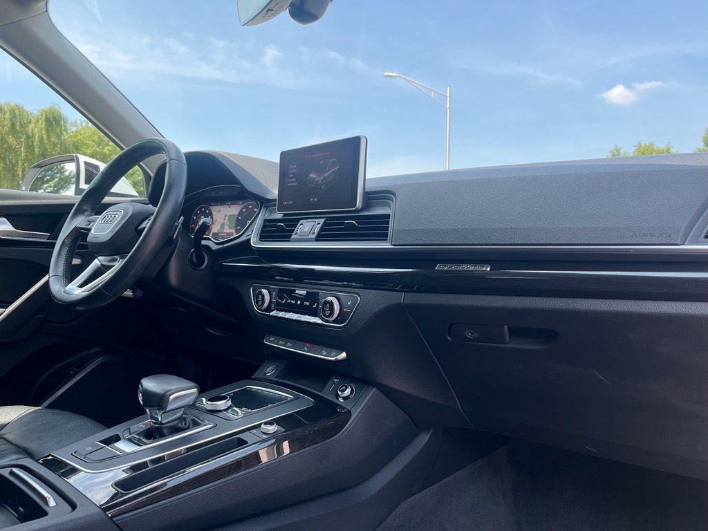 Used 2018 Audi Q5 2.0T Premium Plus w/ Premium Plus Package AWD/4WD image 32
