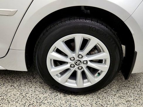 Used 2024 Toyota Corolla LE w/ LE Convenience Package FWD image 9