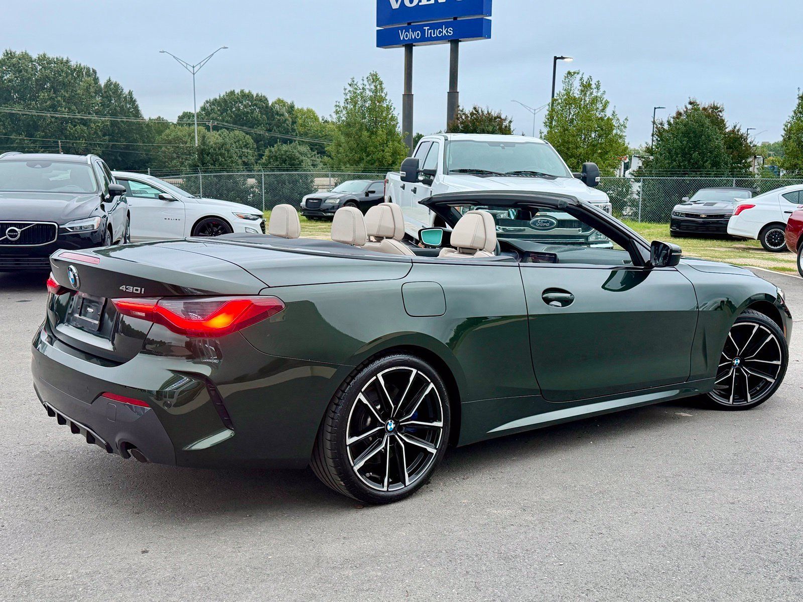 Used 2022 BMW 430i Convertible w/ M Sport Package RWD image 8