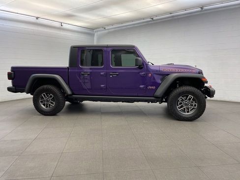 New 2026 Jeep Gladiator Mojave image 2