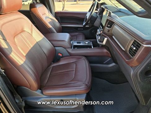 Used 2024 Ford Expedition Limited RWD image 16
