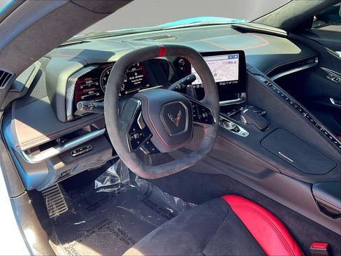 Used 2023 Chevrolet Corvette Stingray Premium Cpe w/ Z51 Performance Package RWD image 16