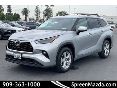 Used 2021 Toyota Highlander LE