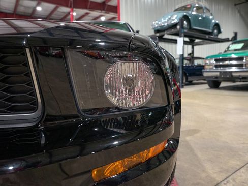 Used 2008 Ford Mustang GT Premium RWD image 32