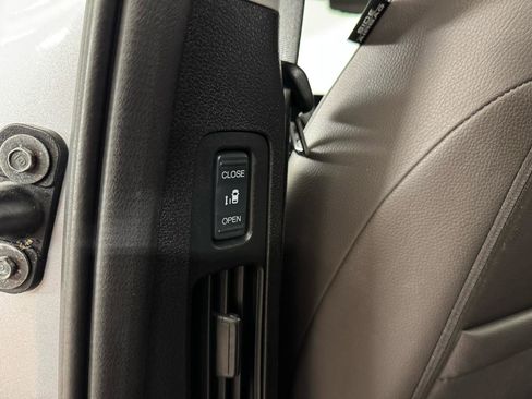 Used 2019 Honda Odyssey EX-L image 31