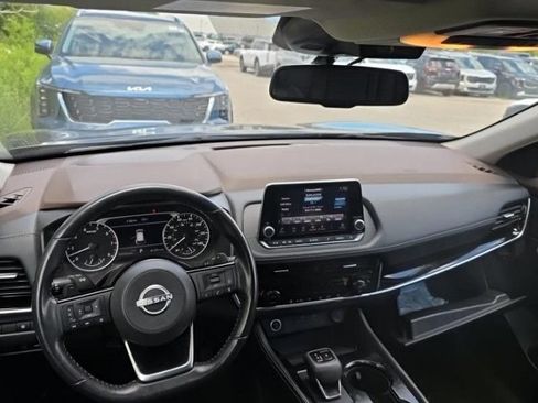 Certified 2023 Nissan Rogue SL AWD/4WD image 3